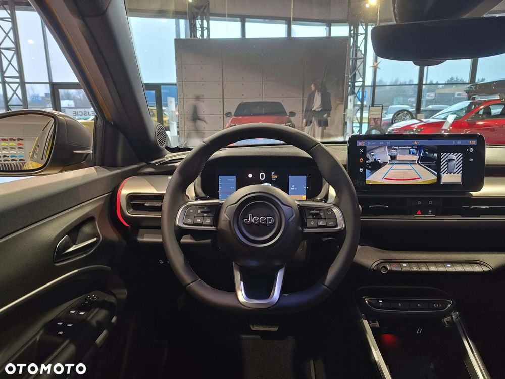 Jeep Avenger 1.2 T3 mHEV Overland 4xe eDCT6 - 13