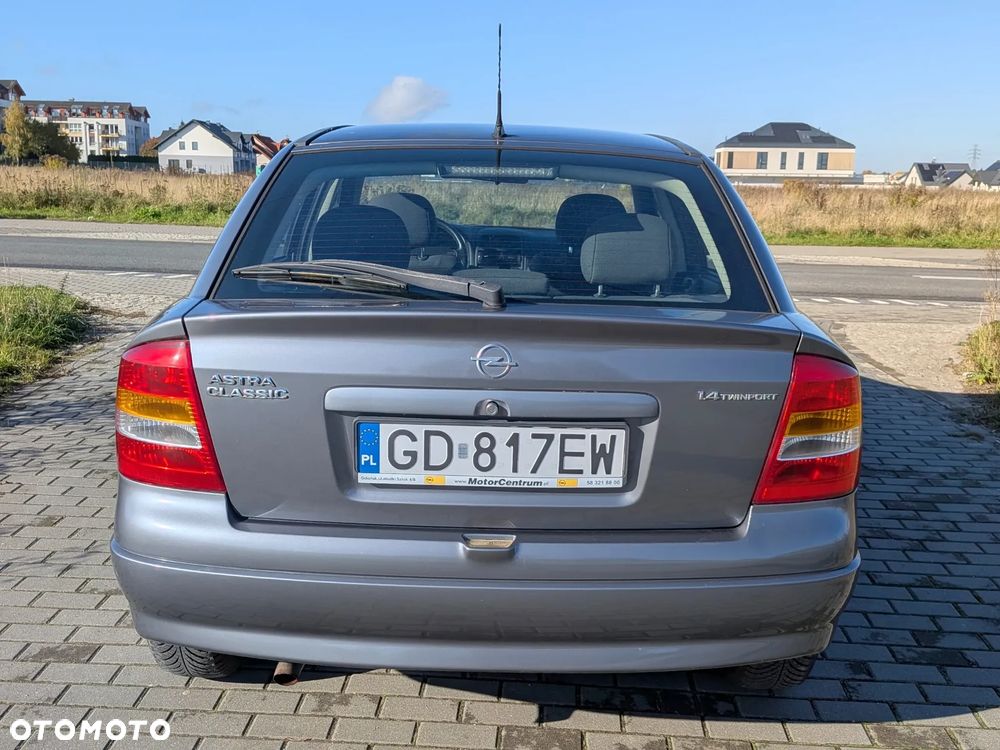 Opel Astra 1.4 Enjoy - 8
