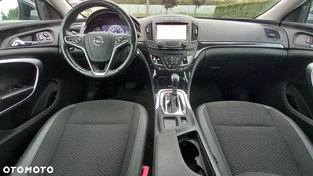 Opel Insignia - 24
