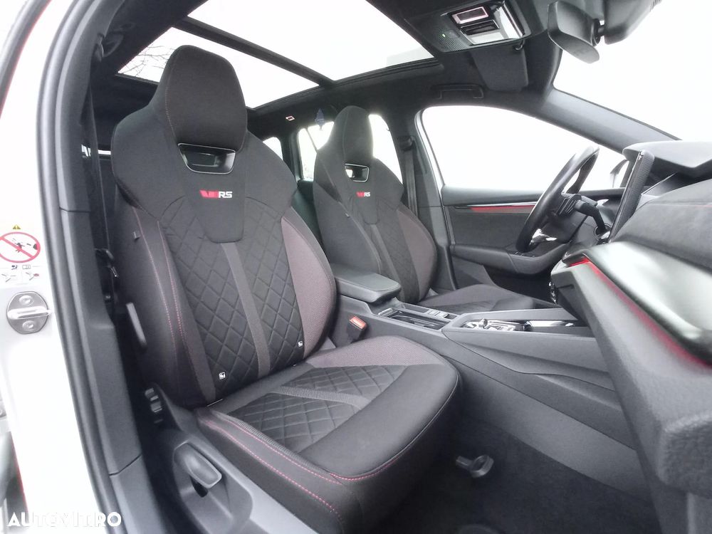 Skoda Octavia Combi RS 2.0 TDI DSG 4X4 - 25