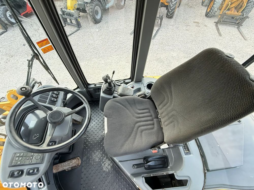 Volvo L30G / ORYGINAŁ / PIĘKNIE UTRZYMANA  / SILNA I SZYBKA / ZADBANA / SPROWADZONA Z NIEMIEC / 407 409 406 60 70 M 506 509 L30 L35 B G - 31