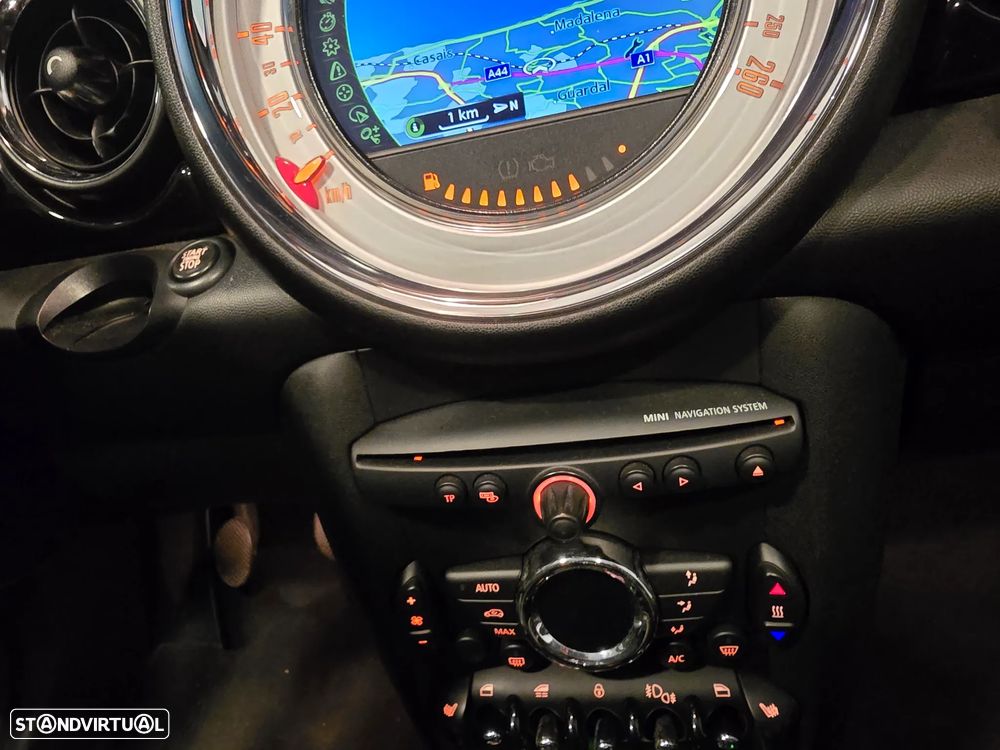 MINI Cabrio Cooper D - 11