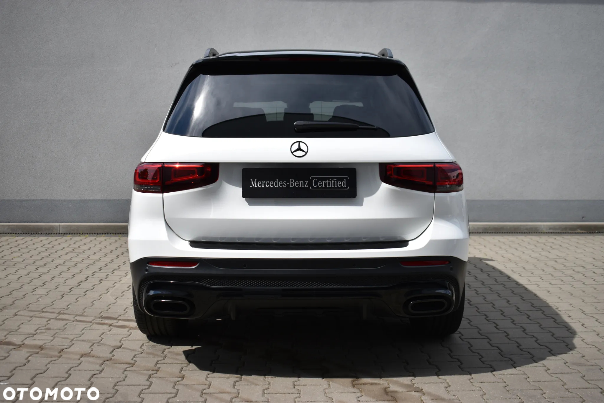 Mercedes-Benz GLB 200 4-Matic AMG Line 8G-DCT - 8