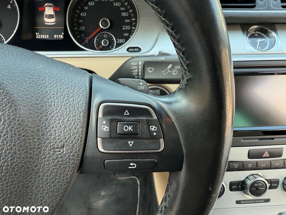 Volkswagen Passat CC - 20