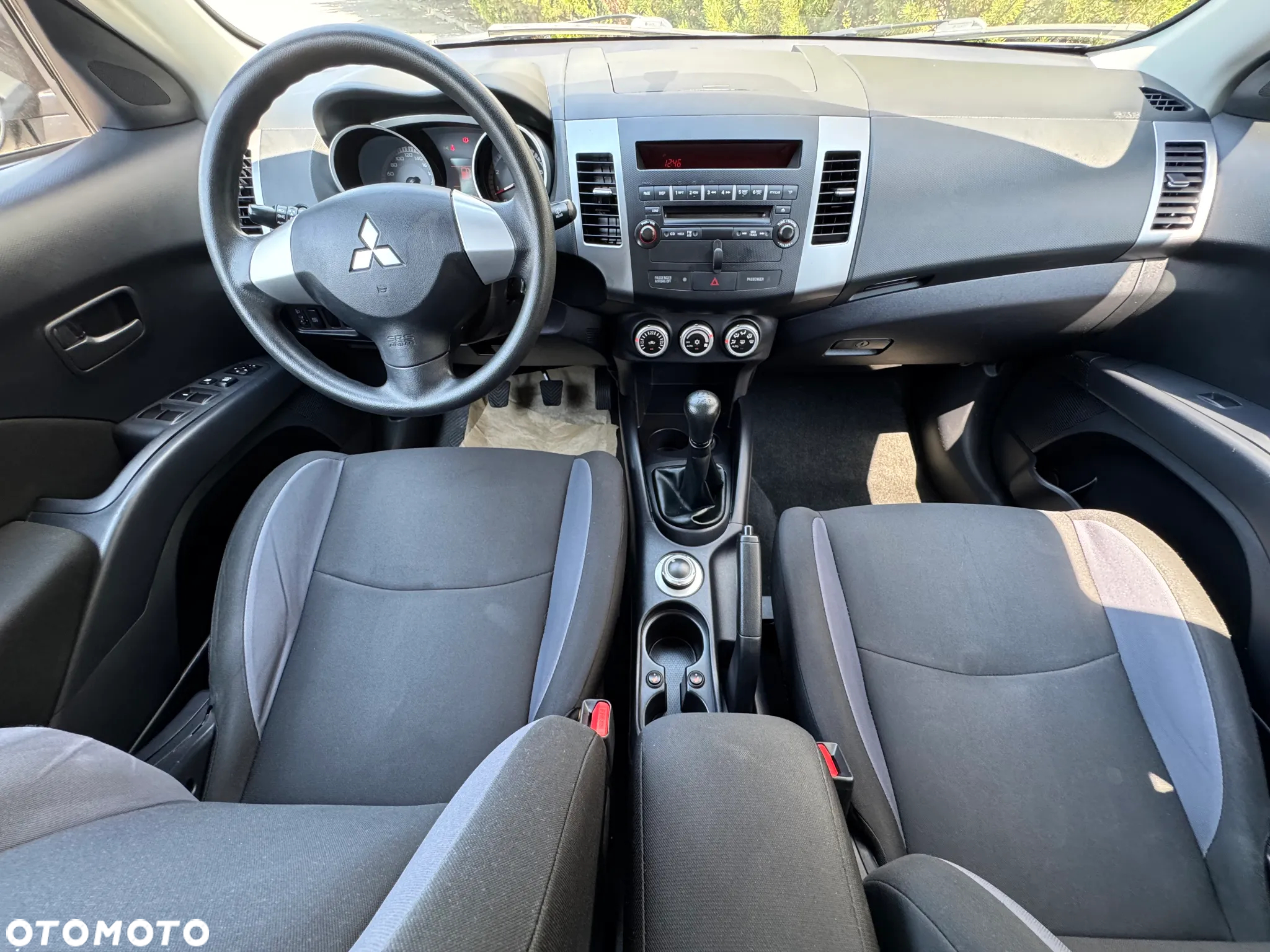 Mitsubishi Outlander 2.4 4WD Inform - 10
