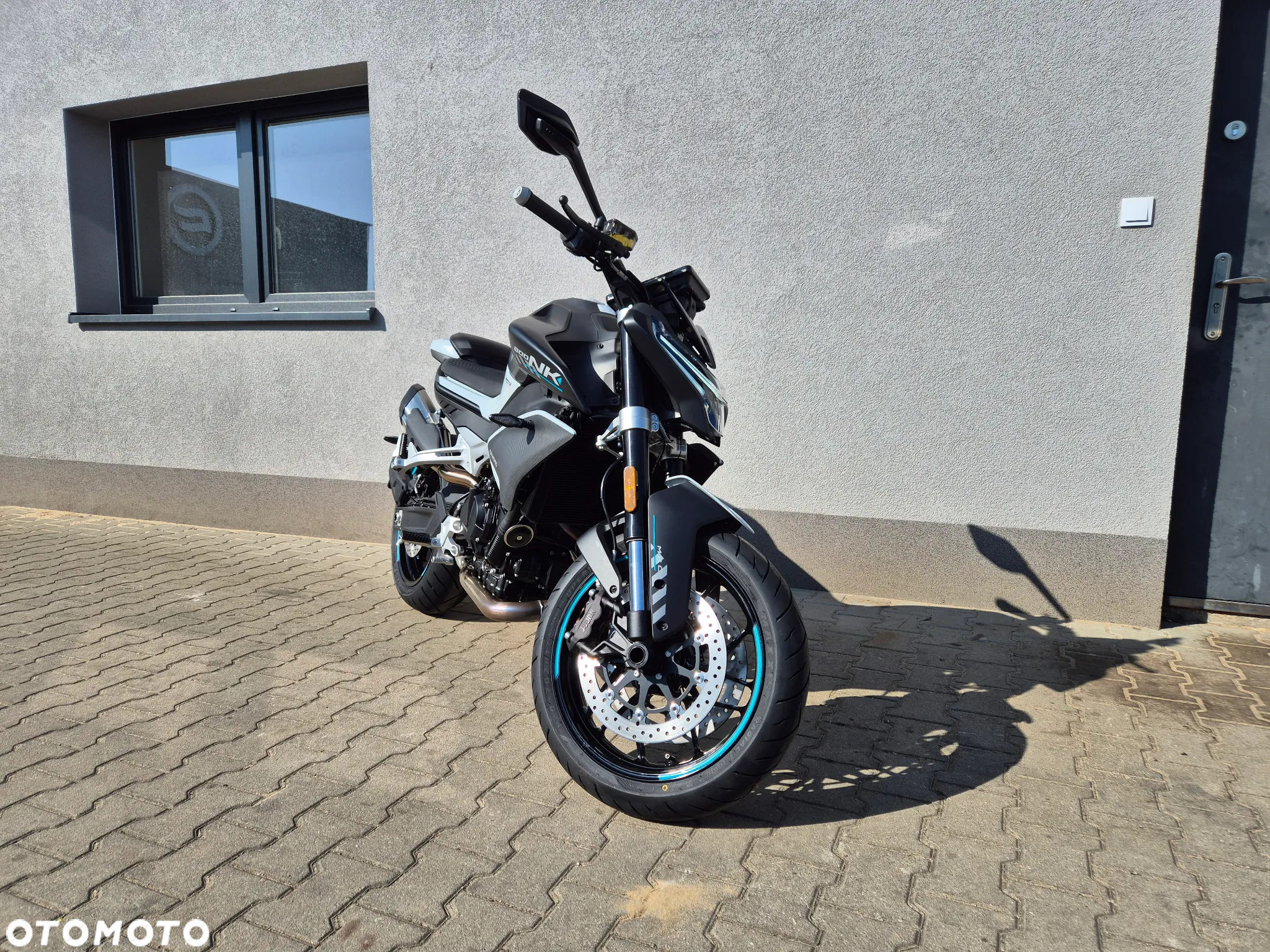 CFMoto NK - 10