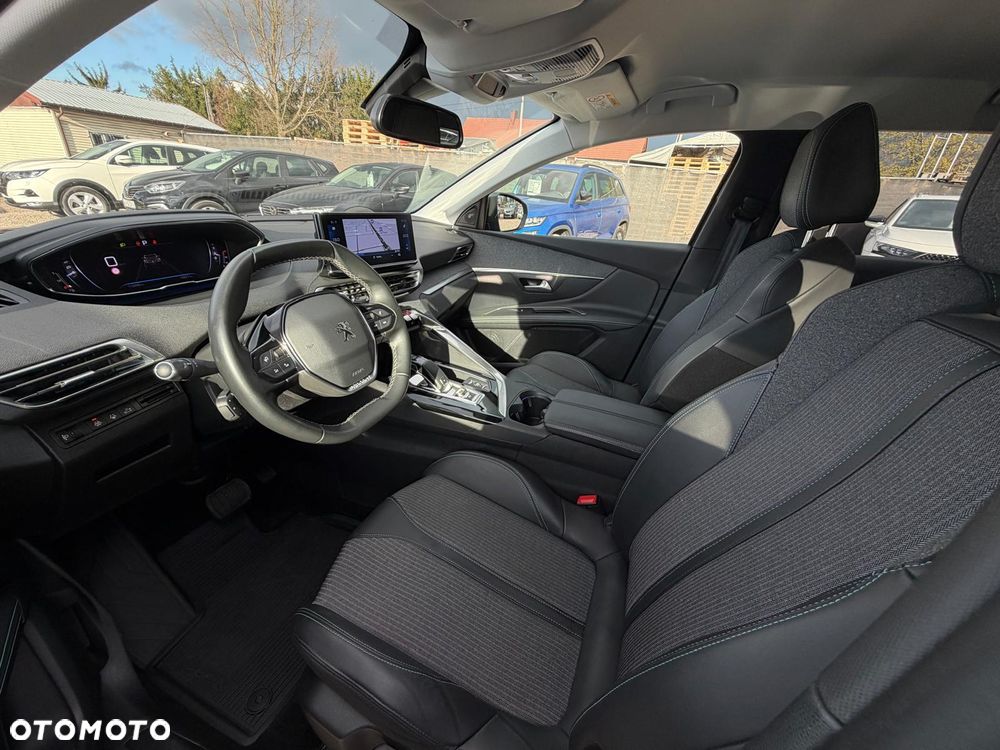 Peugeot 3008 BlueHDi 130 Stop & Start EAT8 Allure - 26