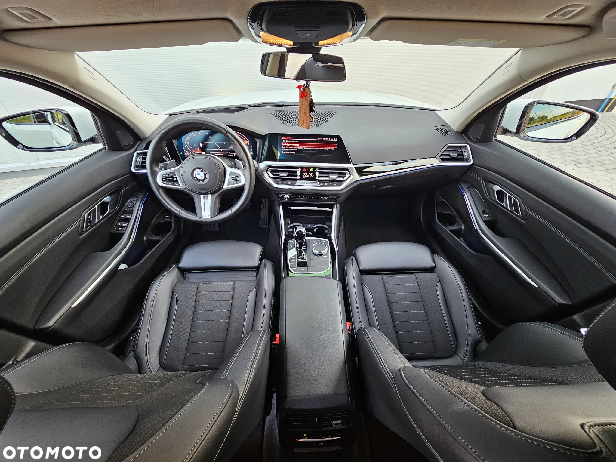 BMW Seria 3 320d xDrive M Sport sport - 22