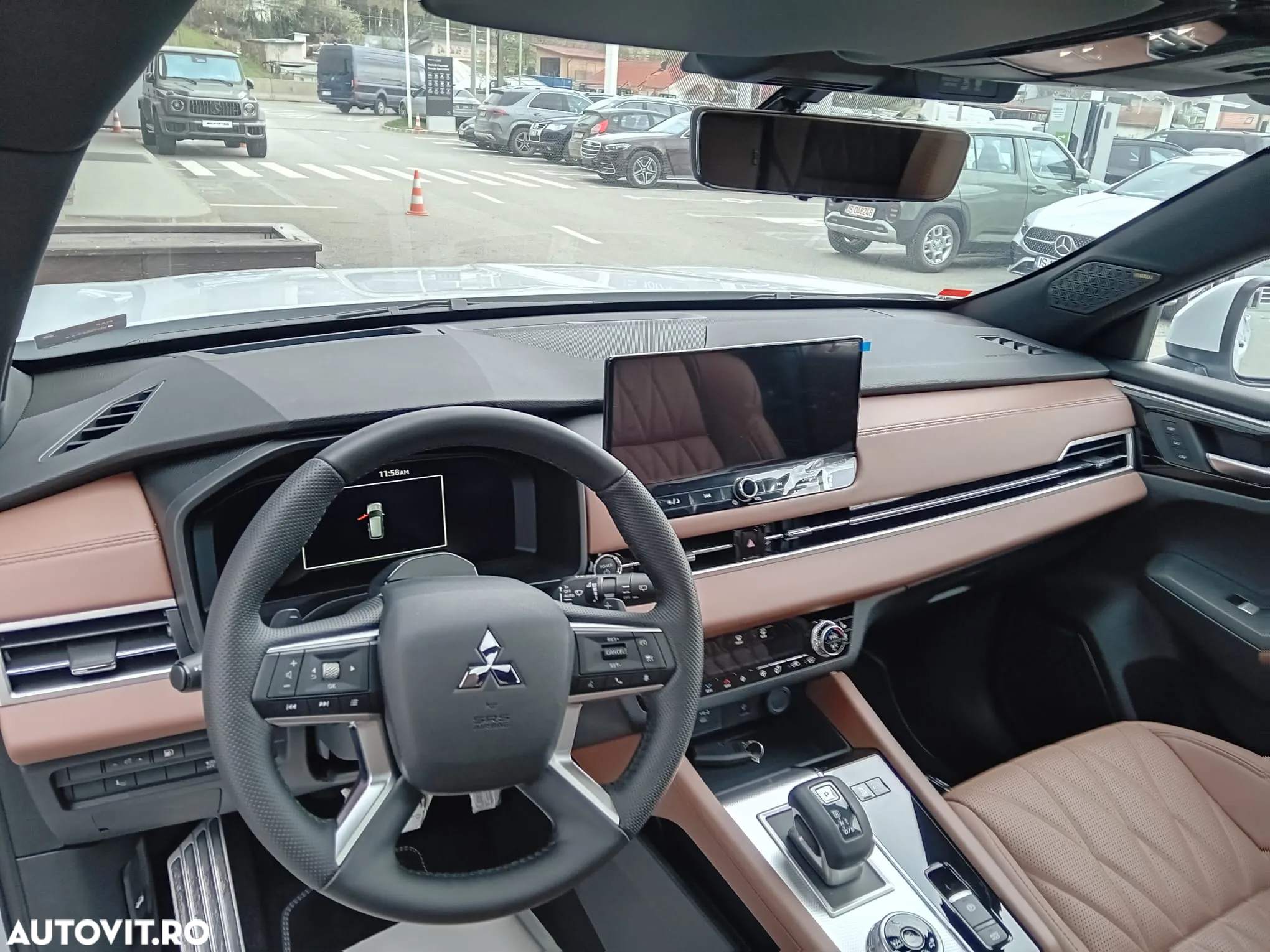 Mitsubishi Outlander - 9
