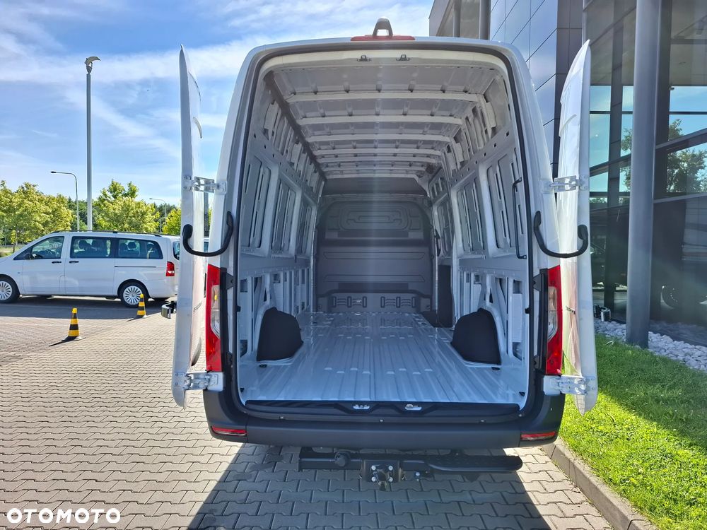 Mercedes-Benz Sprinter 317 CDI Furgon PRO długi 4325 mm L3H2 - 13