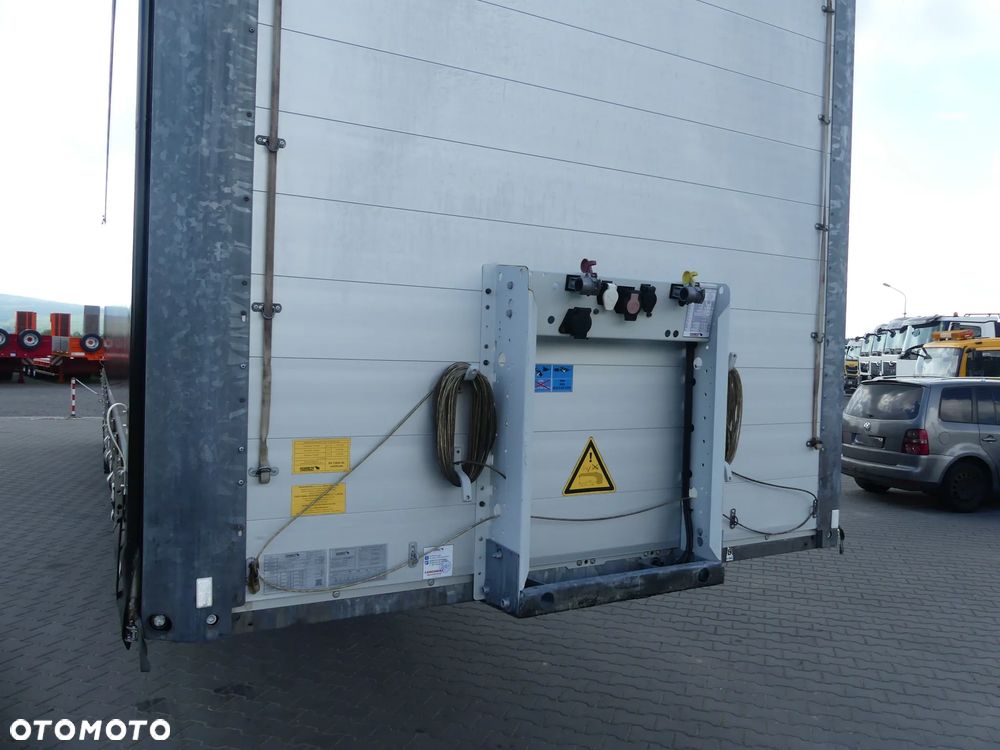Schmitz Cargobull FIRANKA / MEGA  / OŚ PODNOSZONA / DACH PODNOSZONY / - 13