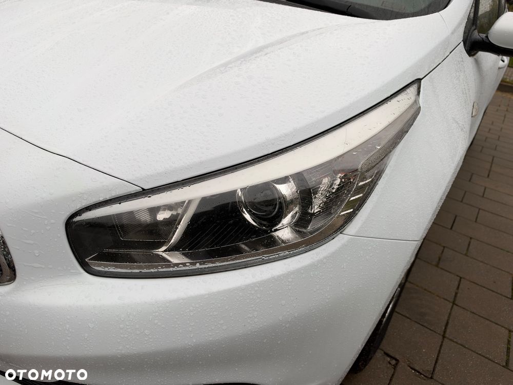 Kia Ceed - 9
