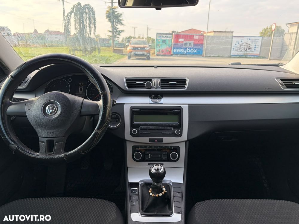 Volkswagen Passat - 7