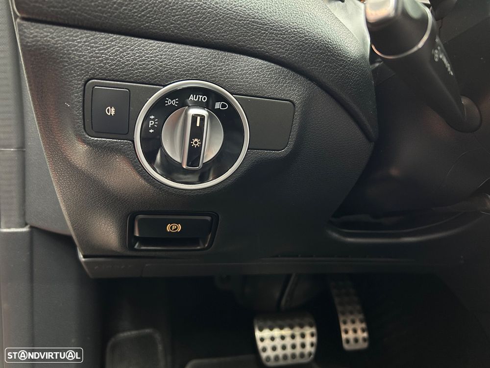 Mercedes-Benz CLA 220 d Shooting Brake AMG Line Aut. - 49