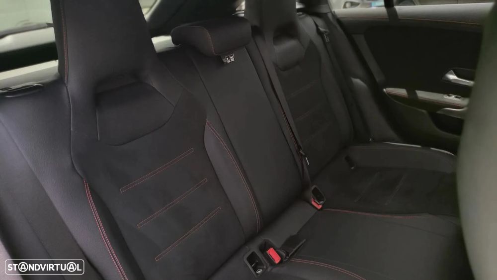 Mercedes-Benz CLA 220 d Shooting Brake AMG Line Aut. - 14
