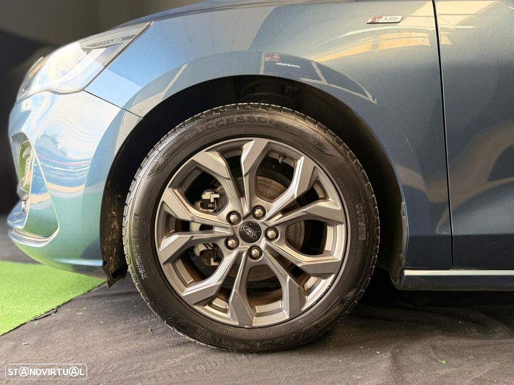 Ford Focus 1.0 EcoBoost MHEV ST-Line - 12