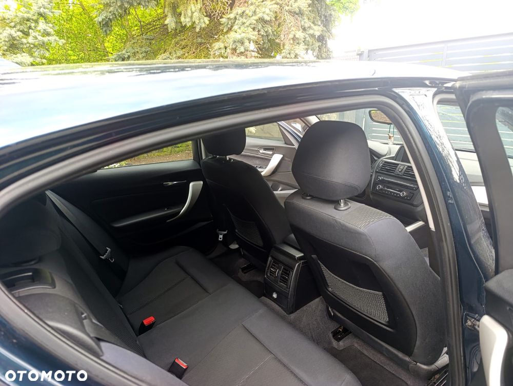 BMW Seria 1 118d Sport Line - 10