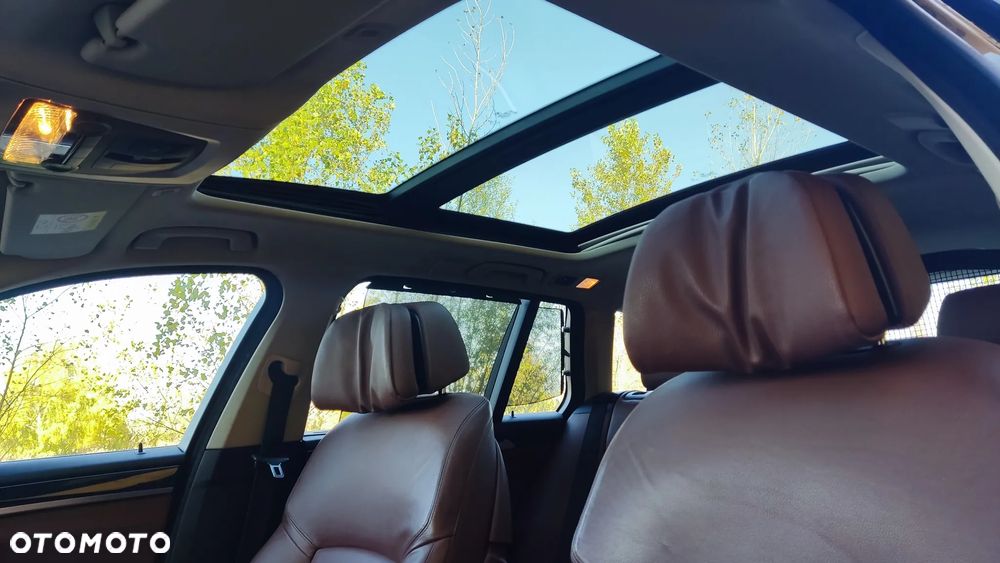 BMW Seria 5 520d Touring Luxury Line - 17