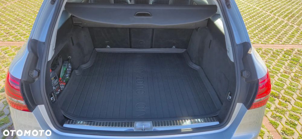 Mercedes-Benz Klasa C 220 d 9G-TRONIC - 27
