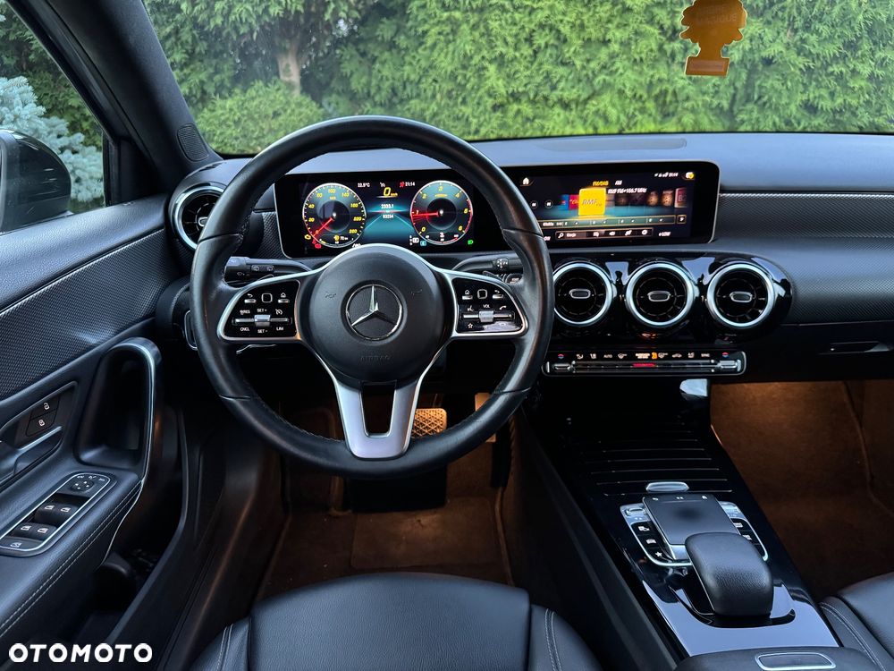 Mercedes-Benz Klasa A 180 d 7G-DCT Edition 19 - 17