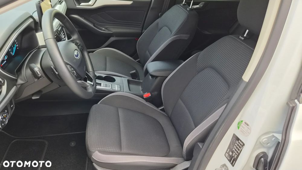 Ford Focus 1.5 EcoBlue Start-Stopp-System TITANIUM DESIGN - 23