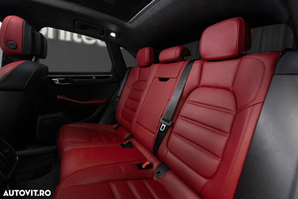 Porsche Macan S - 34
