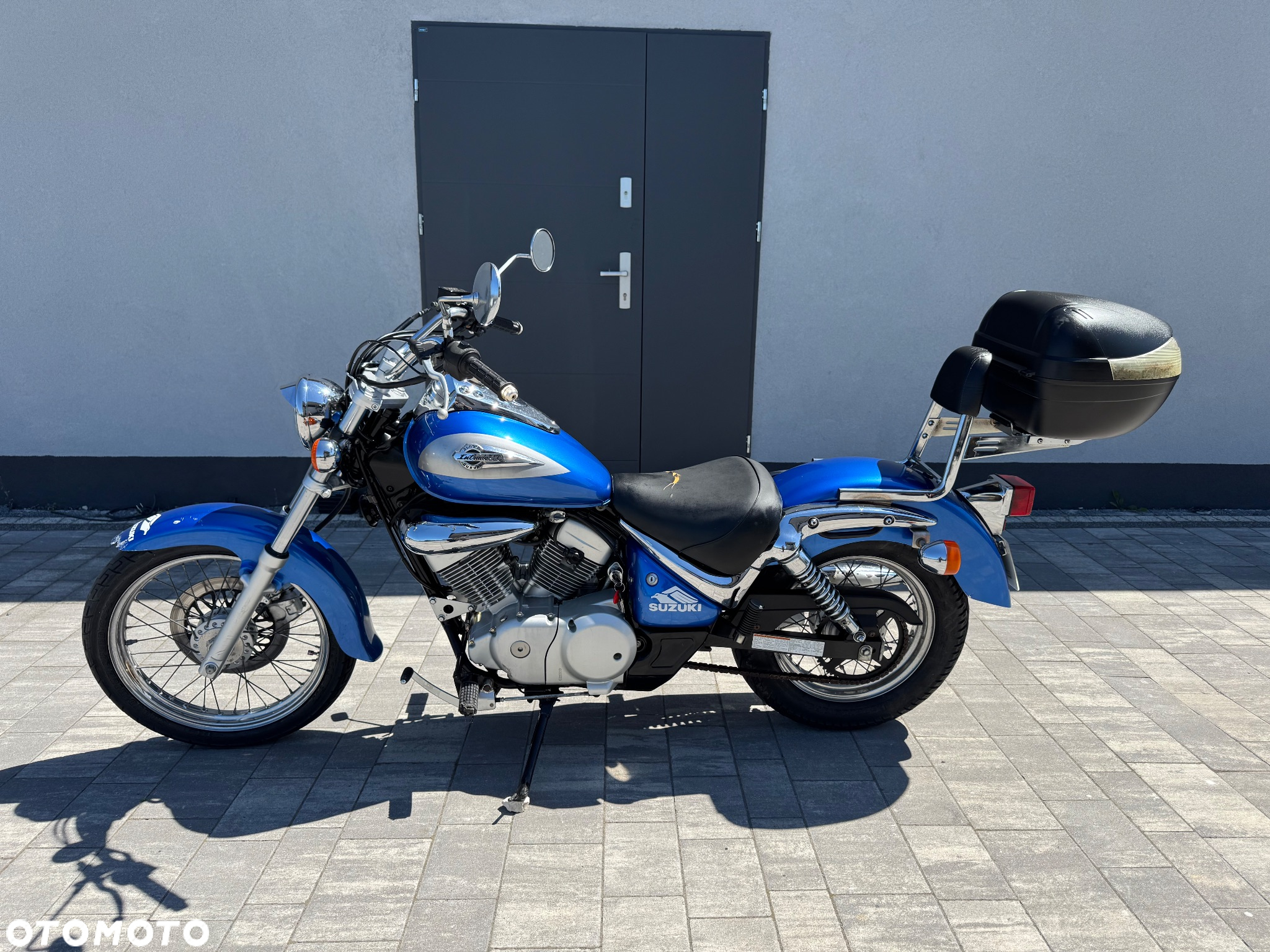 Suzuki Intruder - 2