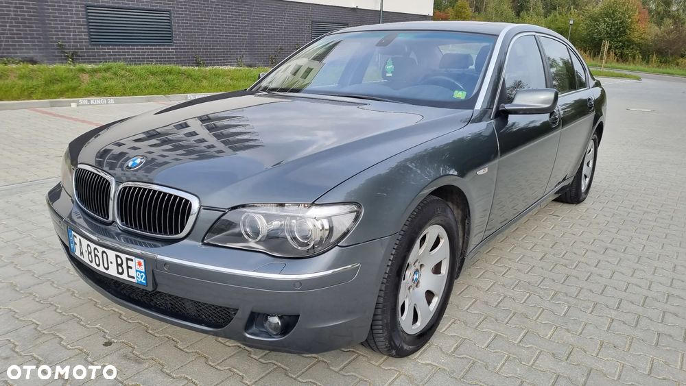 BMW Seria 7 740i - 16