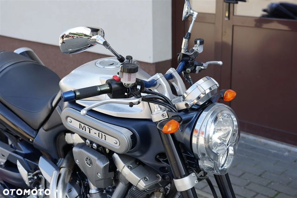 Yamaha MT - 12