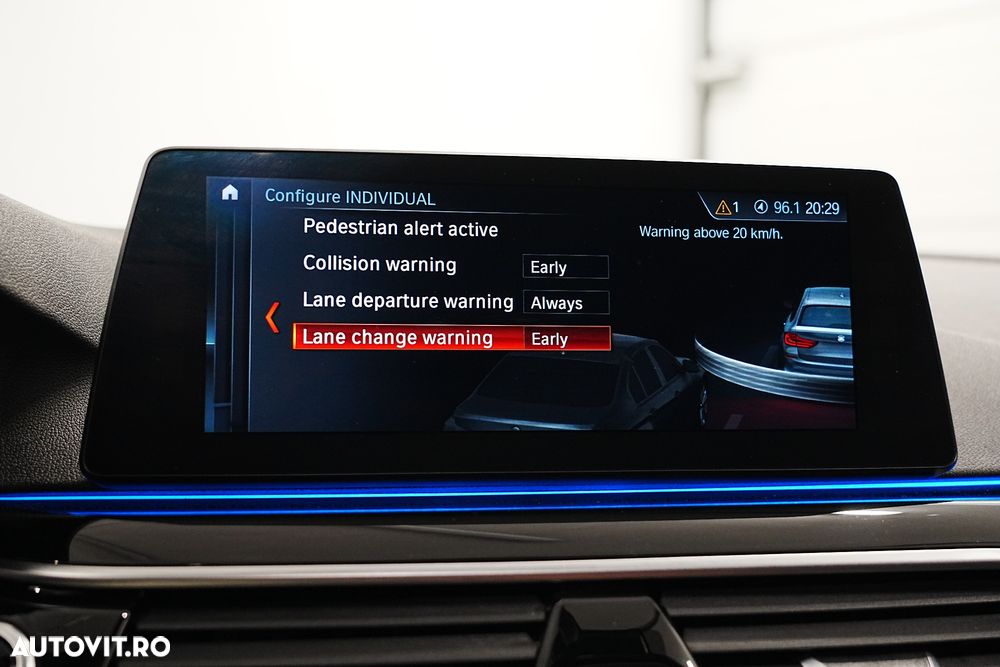 BMW Seria 5 520d Touring Aut. Sport Line - 29