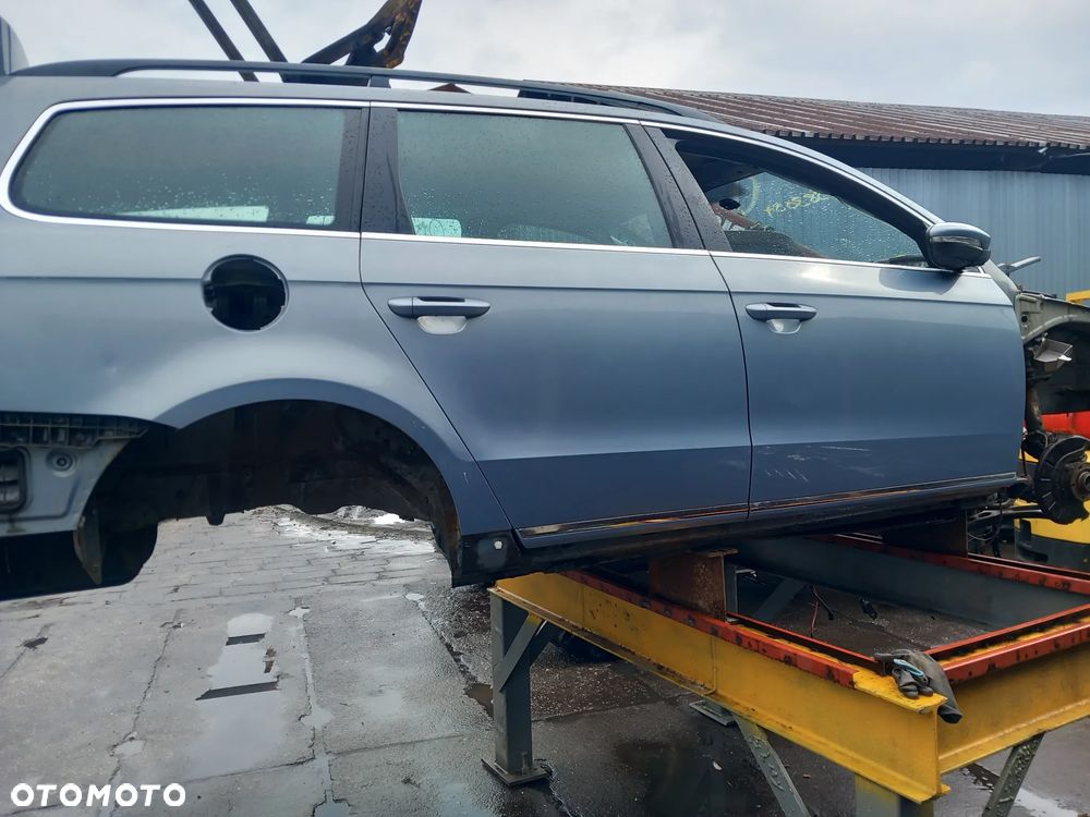 Maska zderzak drzwi klapa passat b7 - 3