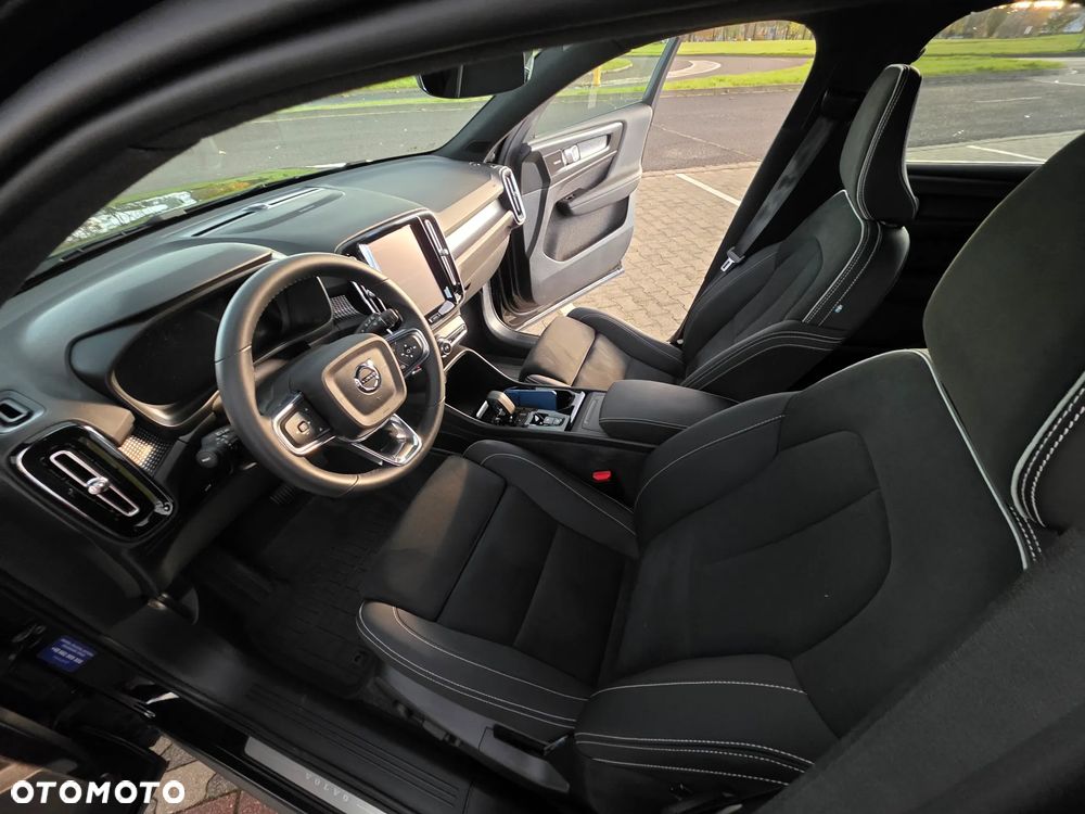 Volvo XC 40 B4 Ultimate Dark - 13