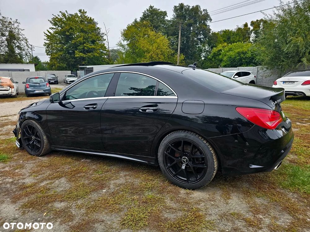 Mercedes-Benz CLA 250 4-Matic - 2
