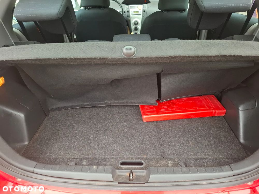 Toyota Yaris - 7