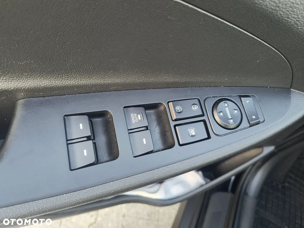 Hyundai Tucson 1.6 GDi 2WD Style - 32