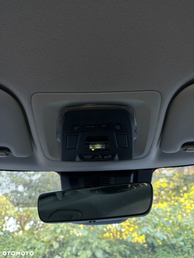 Toyota Corolla - 12