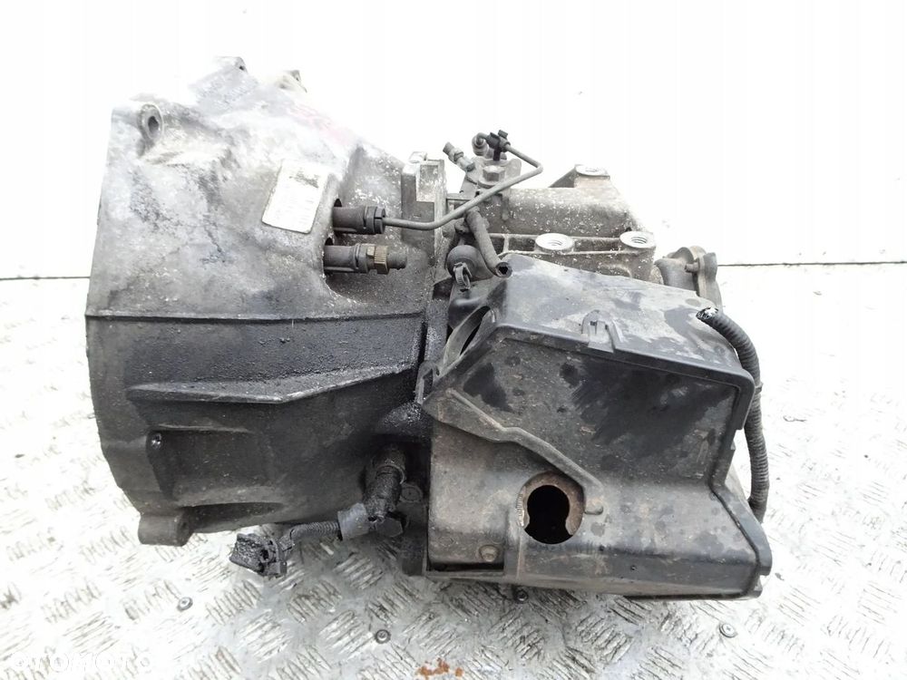 Skrzynia biegów Ford Fiesta MK7 Focus MK3 C-max MK2 1.6 TDCI CA6R7002FBF - 3