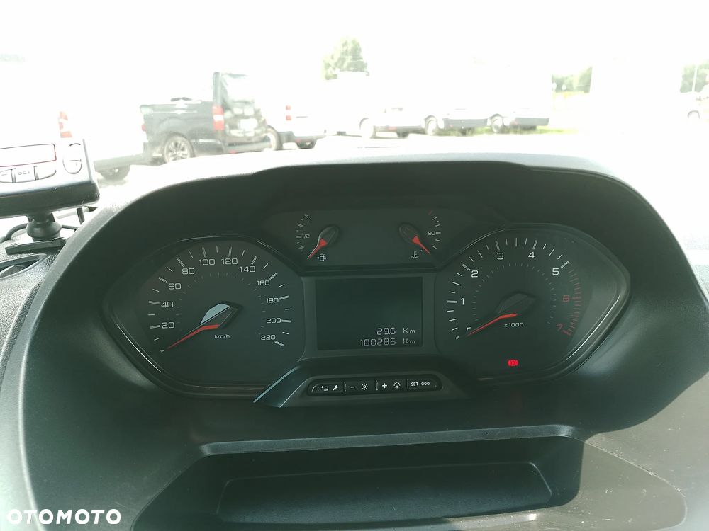 Peugeot Partner Berlingo Combo Doblo 3osoby Izoterma Chłodnia Mroźnia do lodów minus 20 stopni 220V grzanie - 20