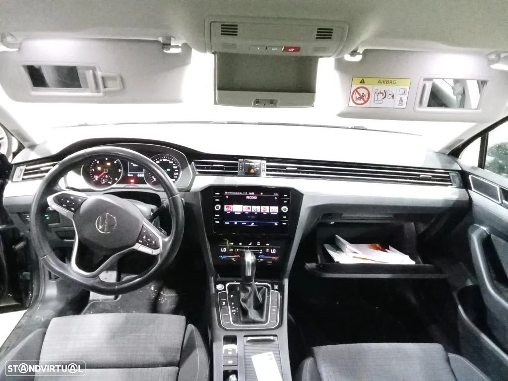 VW Passat Variant 2.0 TDi Business DSG - 6