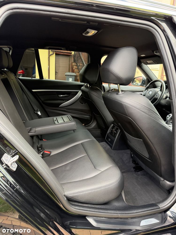 BMW Seria 3 320d Efficient Dynamics Edition Luxury Line - 26