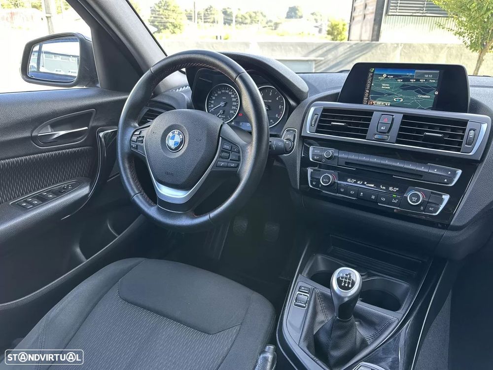 BMW 116 d Sport Line - 29