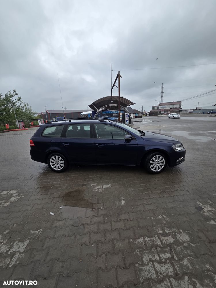 Volkswagen Passat 2.0 TDI BlueMotion Technology Comfortline - 13