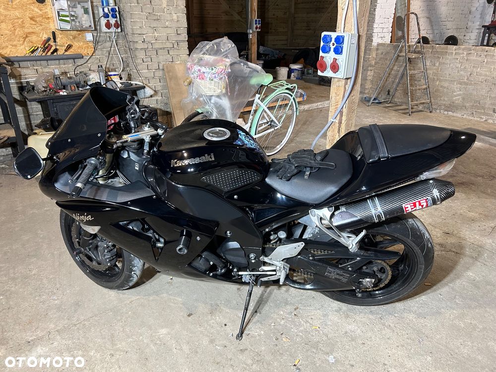 Kawasaki ZXR - 7