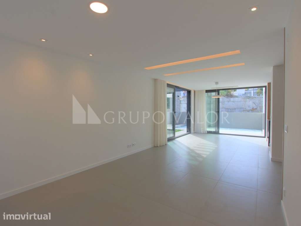 Moradia T4 com Piscina - Funchalinho - Grande imagem: 5/38