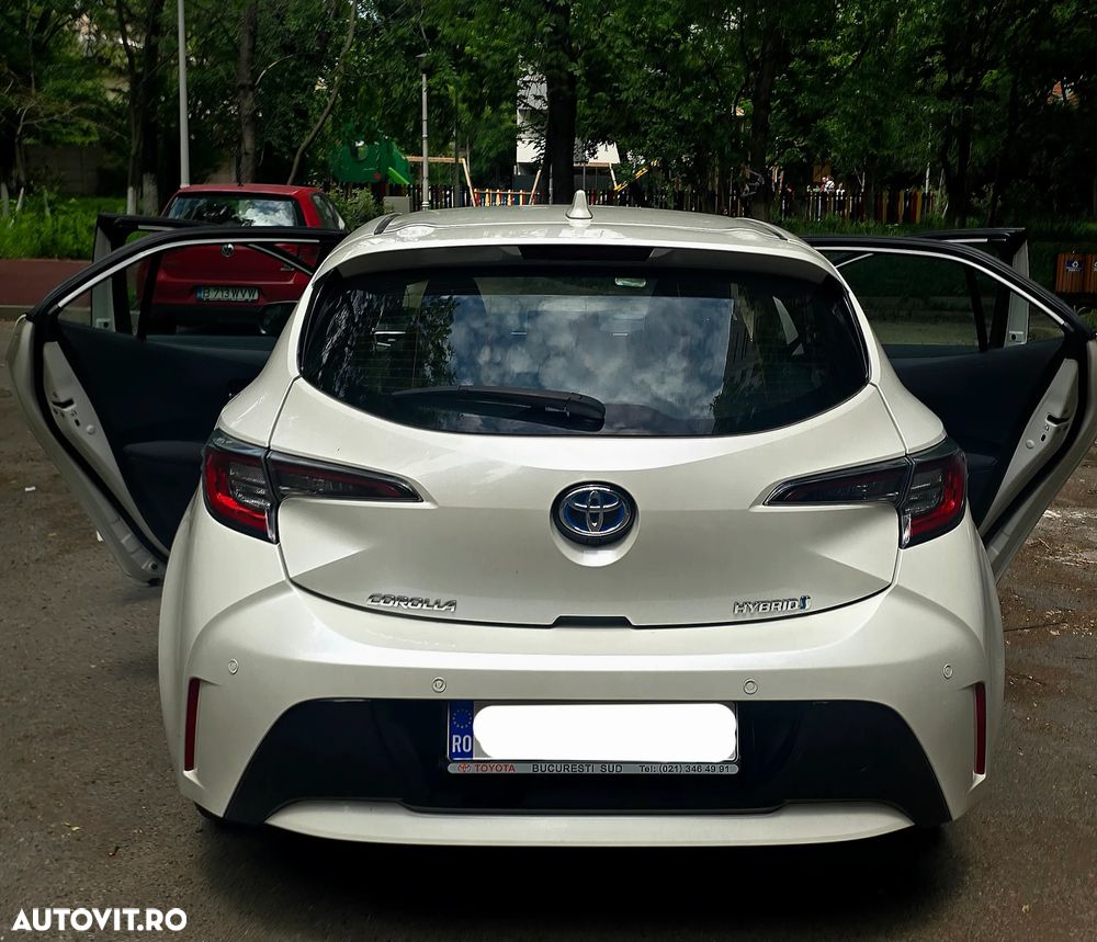 Toyota Corolla 1.8 HSD Business - 6