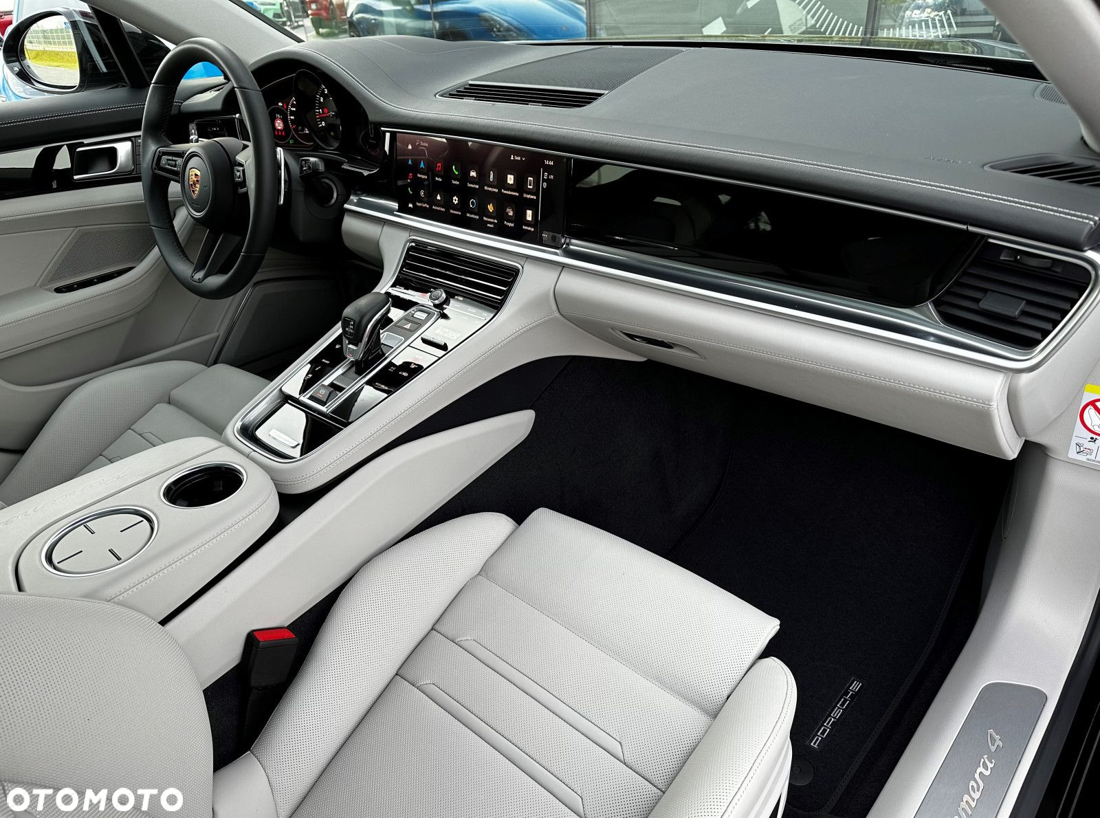 Porsche Panamera - 31