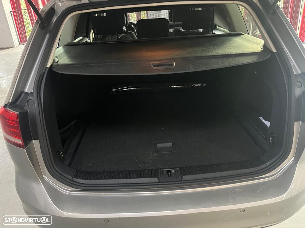 VW Passat Variant 1.6 TDI Confortline DSG - 7