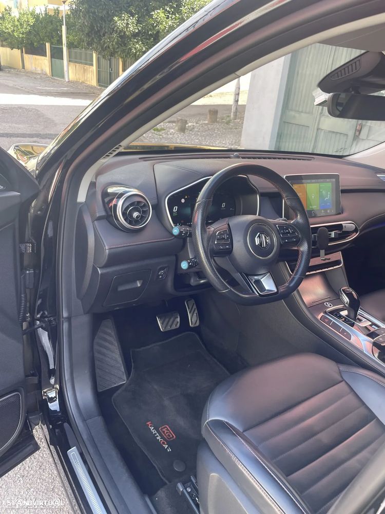 MG EHS Luxury - 17