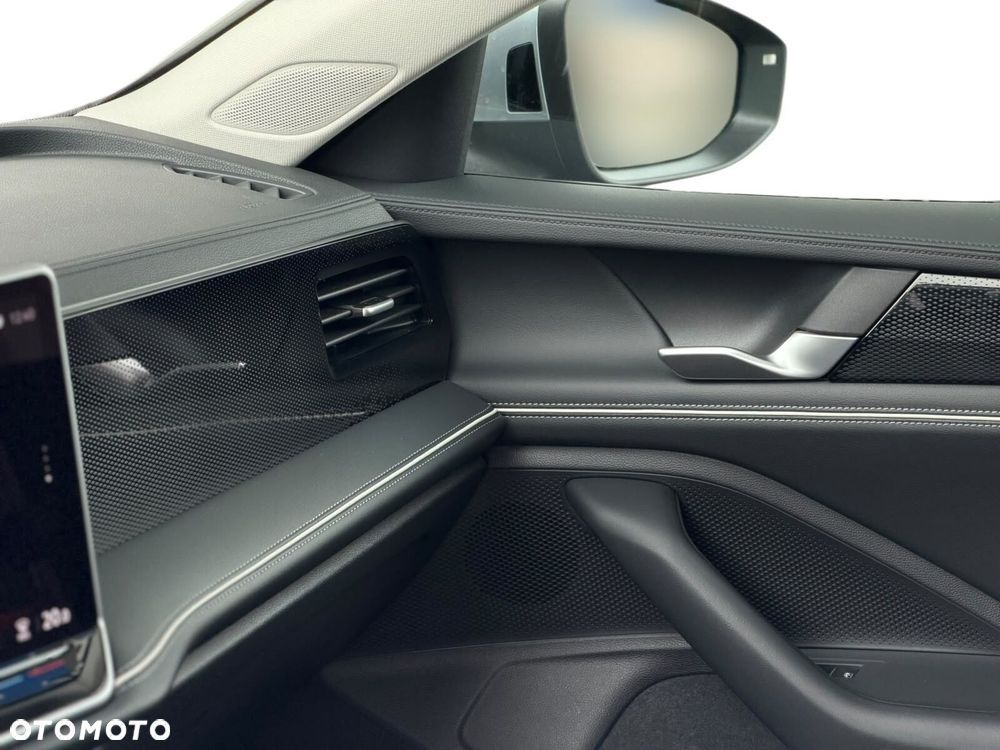 Volkswagen Passat - 14