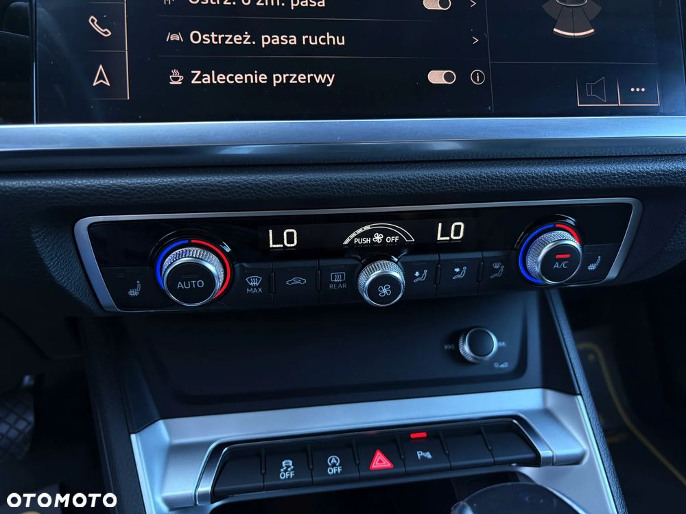 Audi Q3 35 TFSI S tronic - 32